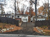 <b>Dark Brown Simtek Allegheny Ecostone composite fencing with AlumiGuard Aluminum double gate</b>